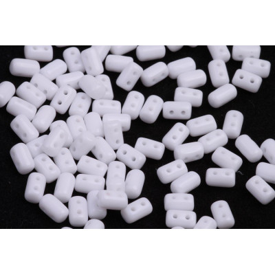 Matubo™ Rulla 3x5mm White Chalk 03000 | Czech Glass 2-Hole Beads