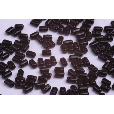 Matubo™ Rulla 3x5mm Opaque Jet Black 23980 | Czech Two-Hole Beads