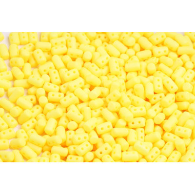 Matubo Rulla 2-Hole Beads Yellow Silk Matte 02010/29573 3x5mm