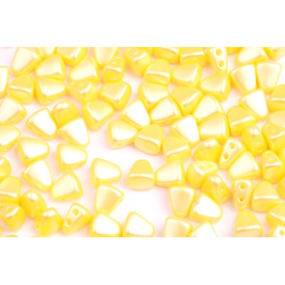 Matubo Nib-Bit 6x5mm Pastel Jonquil 02010/25002 | Czech Beads