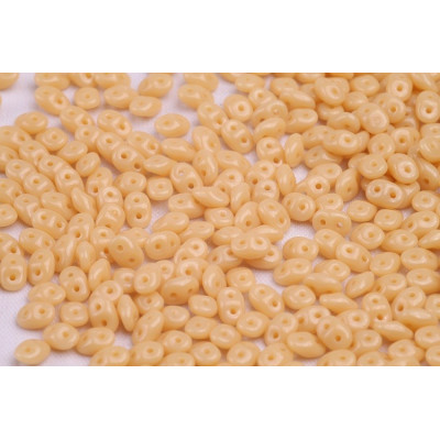 Matubo SuperDuo Ivory Czech Glass Beads 13020 | 2.5x5mm