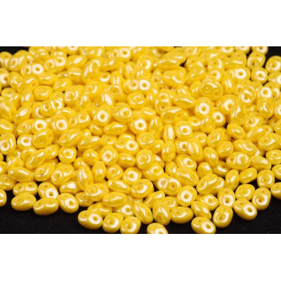 Matubo Superduo 2.5x5mm Lemon White Luster 83120 | Czech Glass Beads