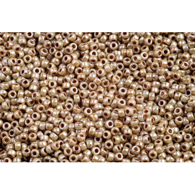 MATUBO ROUND 11/0  N. 27 CHALK GREEN GLAZE