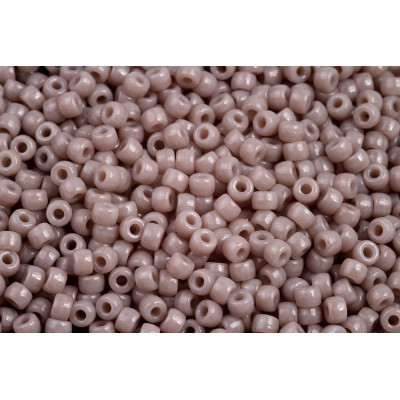 Matubo Round 8/0 Czech Seed Beads Opaque Red Lustered 43020