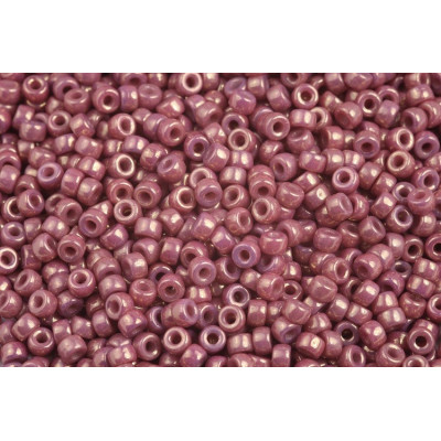 Matubo™ Round 8/0 Chalk Violet Luster 03000/14496 | Czech Glass