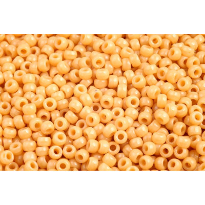 Matubo™ Round 7/0 Czech Glass Beads Ivory 13020 | 3.5mm