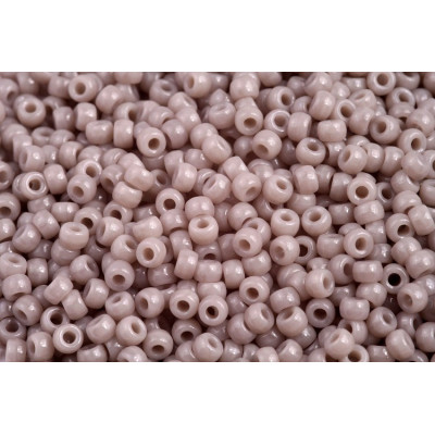 7/0 Matubo Round Czech Seed Beads Opaque Grey 43020 | 3.5mm