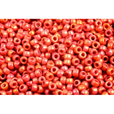 Matubo™ Round 7/0 Czech Glass Beads Chalk Ruby Luster 14497
