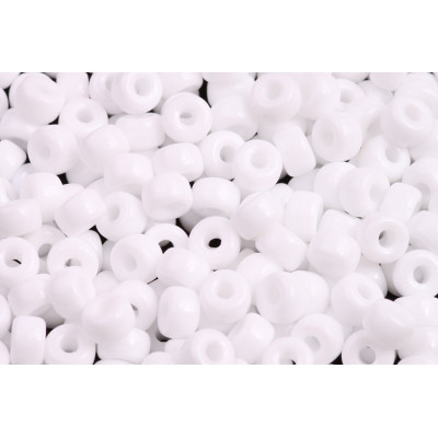 Matubo Round 2/0 Opaque Chalk White 03000 | 6.2mm Czech Glass Beads