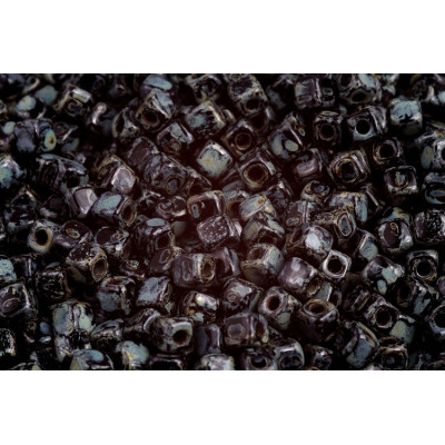 CUBIX N. 82 Black Opaque, Travertine