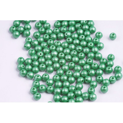 Round Beads 4mm Pearl Shine Light Green 02010/24010 | Glass Beads