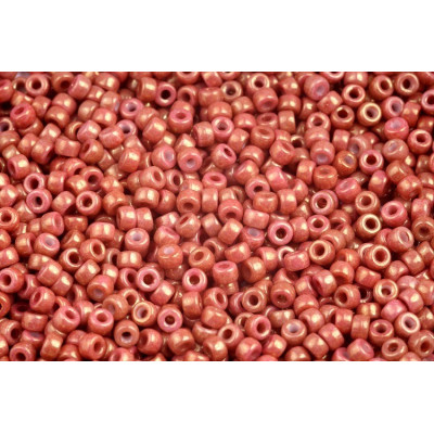 MATUBO ROUND 8/0  N. 263 CHALK RUBY LUSTER