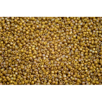 TOHO Round 15/0 Semi Glazed Rainbow Olive 2631F | Seed Beads