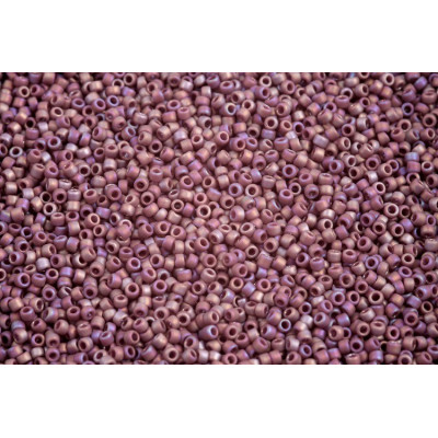 TOHO Round 15/0 Lavender Semi Glazed Rainbow 2638F | 5g