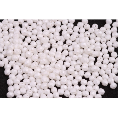 Fire Polished Beads 4mm White Silk Matt 02020/29571 | Rutkovsky