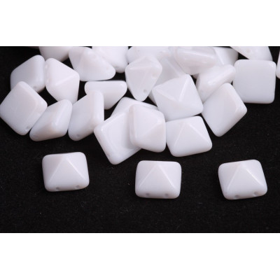 Pyramid Beads N. 11 WHITE ALABASTER