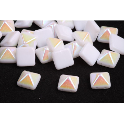 Pyramid Stud Beads 12x12mm N. 12 WHITE ALABASTER AB