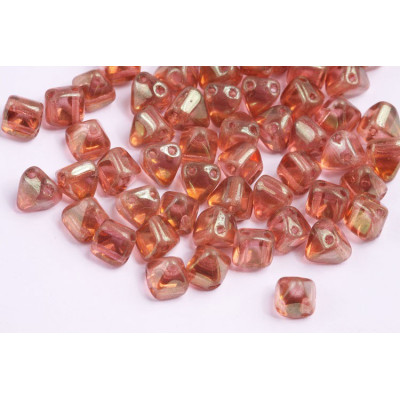 Pyramid Beads N. 88 CRYSTAL RED LUSTER