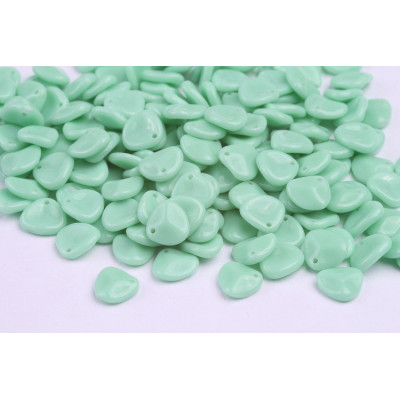 Rose Petal Beads 8x7mm Mint Green | Rutkovsky Czech Glass
