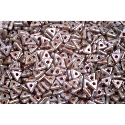 Tri Bead N. 18 Chalk White Blue Luster