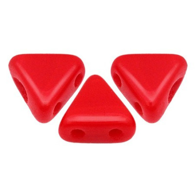 Khéops par Puca Triangle Beads Opaque Coral Red 93200 | 6x6mm