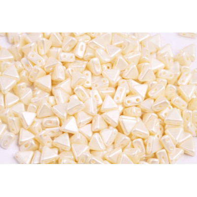 Khéops par Puca Triangle Beads Light Cream 02010/25110 | Glass Beads