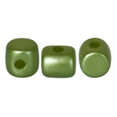 Minos® par Puca® 3x2.5mm Pastel Olivine 02010/25034 | Czech Beads