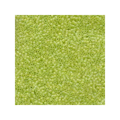 MIYUKI Delica 10/0 N. 262 MATTE CHARTREUSE AB