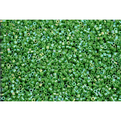 MIYUKI Delica 15/0 N. 335 OPAQUE GREEN AB