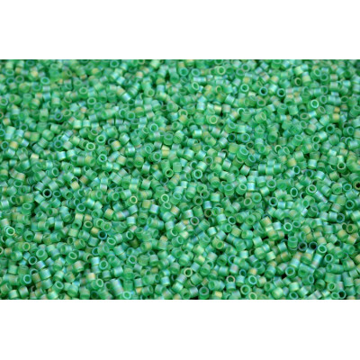 MIYUKI Delica 15/0 N. 369 MATTE LT.GREEN AB