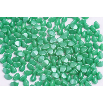 Pinch Beads Pearl Shine Light Green 02010/24010 5x5mm | Czech Glass
