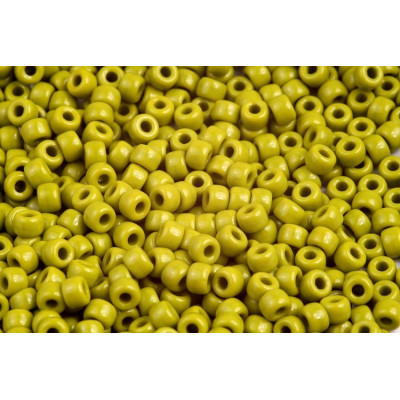 Matubo Round 6/0 Opaque Green 53410 | Czech Glass Beads 4.1mm