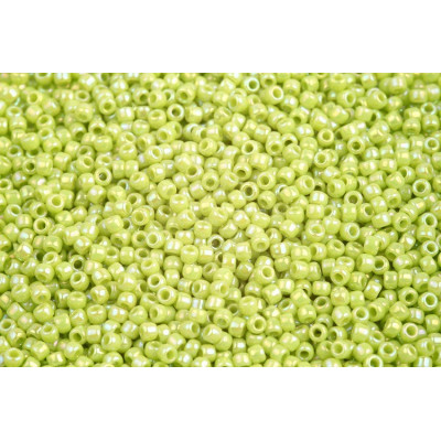 TOHO Round 11/0 Opaque-Rainbow Sour Apple 404 | Japanese Seed Beads