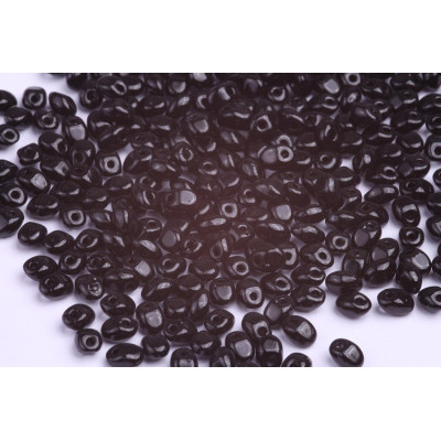 Preciosa Solo® par Puca® 2.5x5mm Opaque Jet Black 23980 | Czech Beads