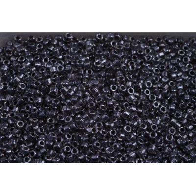 Matubo Seed Beads 10/0 Crystal Jet Lined Luster 00030-38149 | 2.1mm