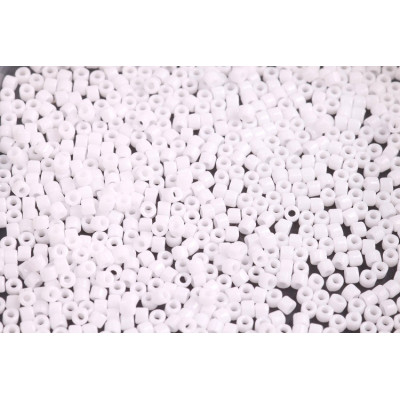 Matubo™ Seed Beads 10/0 Chalk White 03000 | Czech Glass Beads