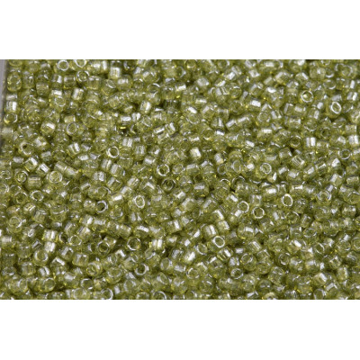 Matubo Seed Beads 10/0 Olivine White Luster 50230 | Czech Glass