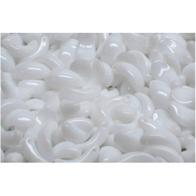 Curved petal beads N. 3446 White Alabaster