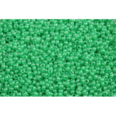 Czech Seed Beads 10/0 Green Terra Matt 17356 | Preciosa Glass Beads