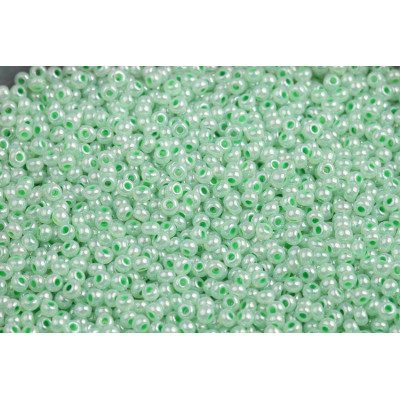 Czech Seed Beads 10/0 Opaque Green Terra Rainbow 37356 | 10g
