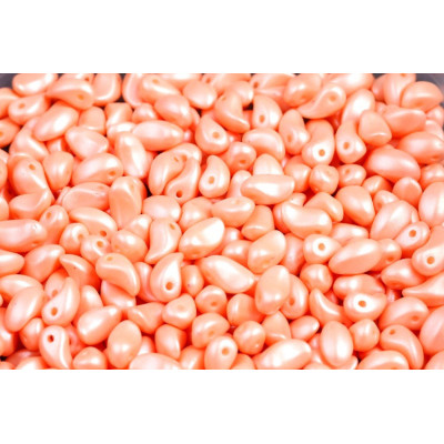 Lily Petal Beads 4x6 mm N. 1624 POWDER PEACH