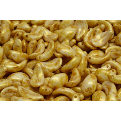 Curved petal beads N. 1705 OPAQUE BEIGE SPOTTED