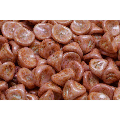 Daylily Flower Beads 10x8mm Alabaster Pink 02010/65307 | Glass Beads