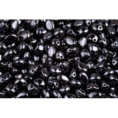Preciosa Candy™ Oval N. 19 Black Opaque, White Luster