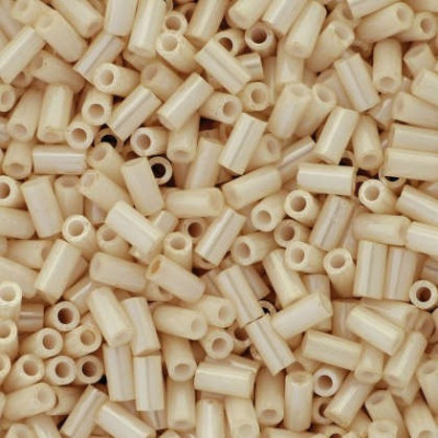 TOHO Bugle Beads 3mm Opaque-Lustered Light Beige 123 | 10g