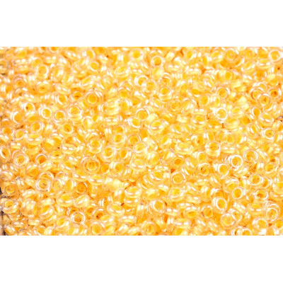 TOHO Demi Round 8/0 Inside-Color Custard Lined 983 | 3mm