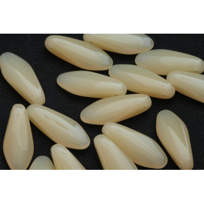 Dagger beads 7x17 mm N. 2826 White