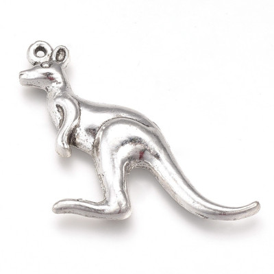 Metall 135 altes Silber