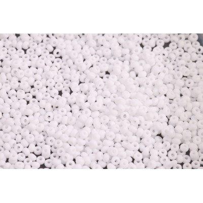 Preciosa Seed Beads 10/0 Chalk White 03050 | Czech Glass Beads