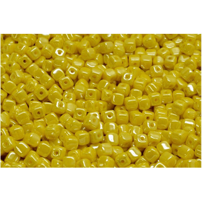 Cube Beads 4x4mm Limon Opal Luster 83120-14400 | Rutkovsky